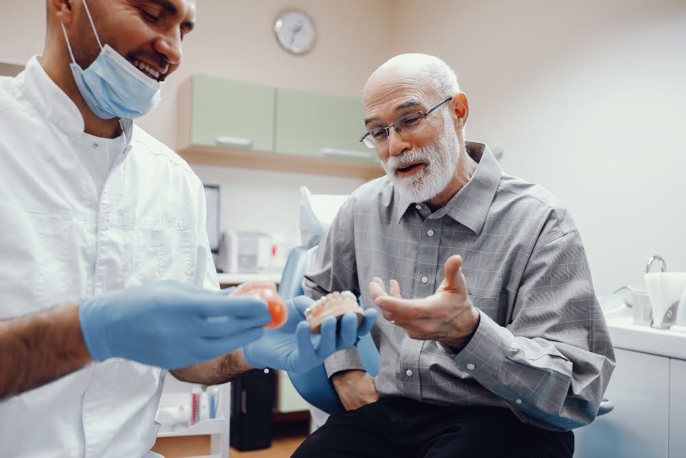 Qual é melhor: Prótese protocolo ou dentadura? 2 protese protocolo dente